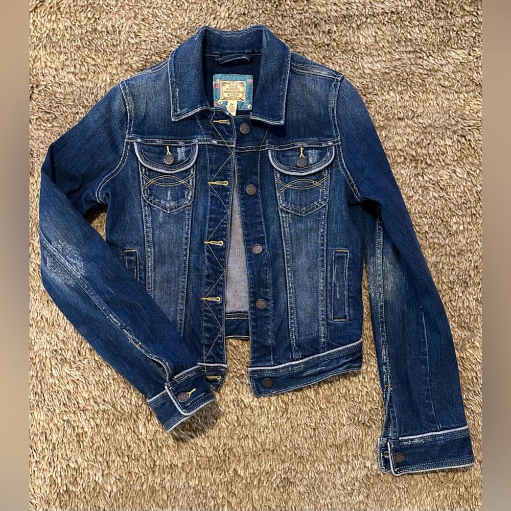Abercrombie & Fitch Dark blue denim distressed jacket Medium